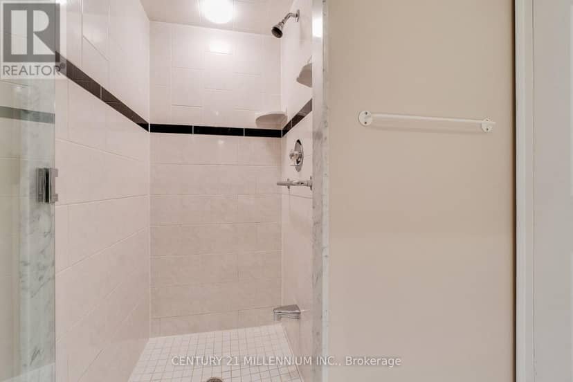 902 - 4450 Tucana Court — photo 38 of 40