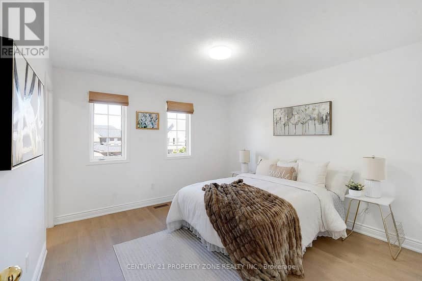 97 Cadillac Crescent — photo 18 of 33