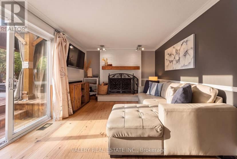 276 Maurice Street — photo 14 of 40