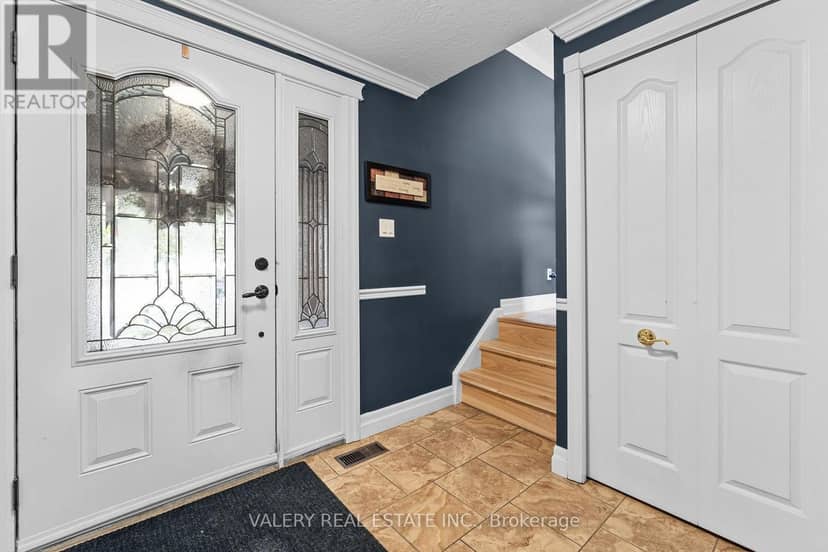 276 Maurice Street — photo 18 of 40