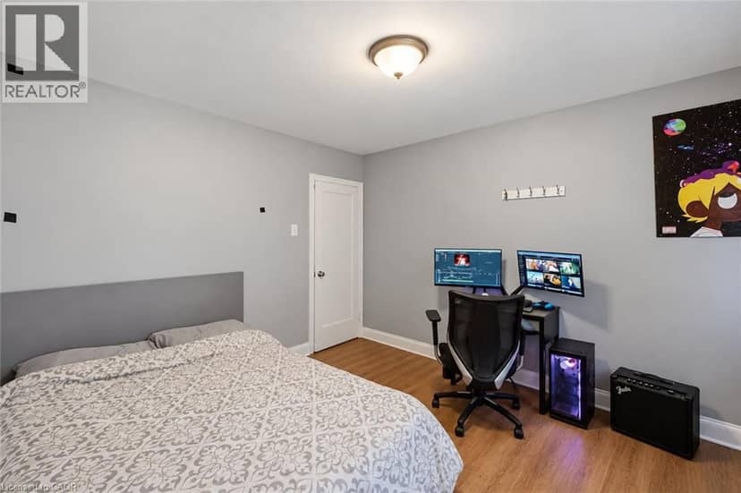 27 HOLLYWOOD Street S, Hamilton, photo 6