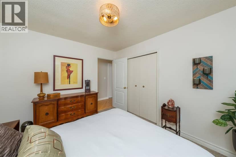 1736 Smith LANE — photo 16 of 40
