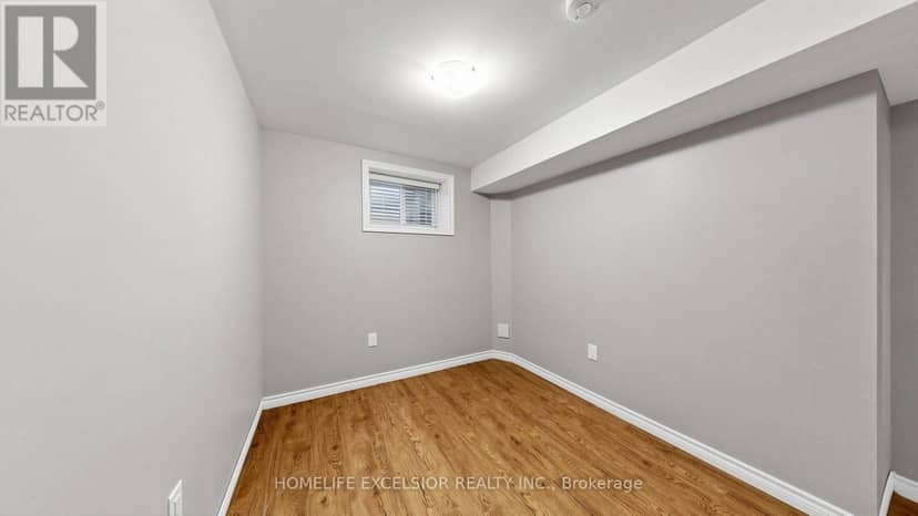 250 Shuter Street — photo 13 of 40