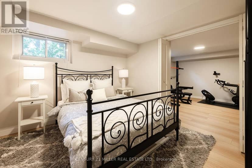 407 Maple Grove Drive — photo 33 of 40