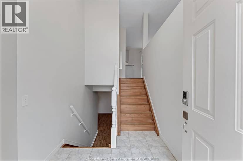 2225 Longfellow Avenue — photo 2 of 22