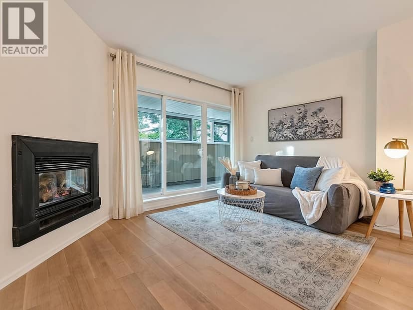 7 3250 W 4TH AVENUE, Vancouver