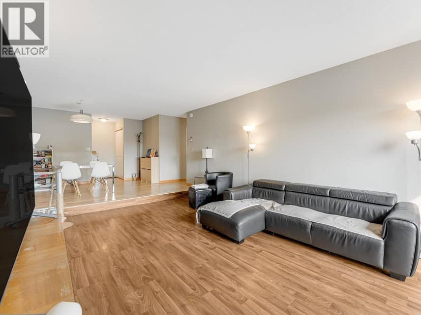 305 8760 NO. 1 ROAD, Richmond, photo 3