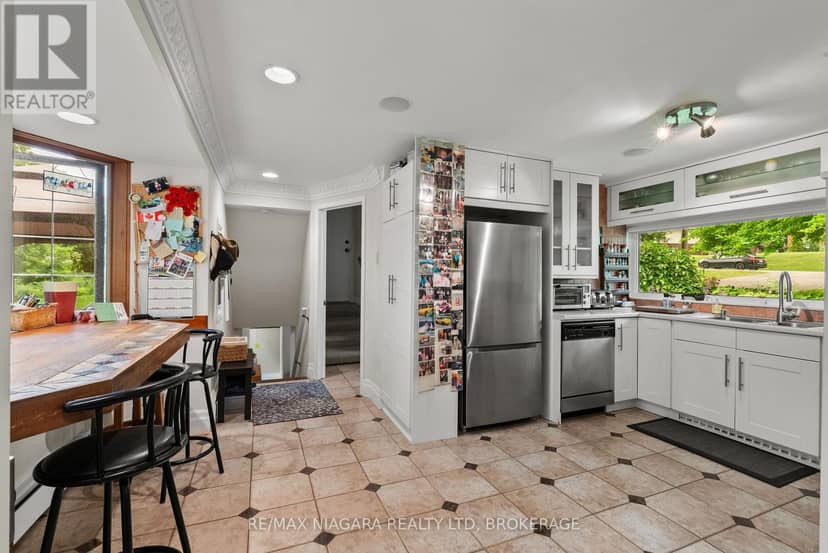 46 Melrose Drive — photo 14 of 40
