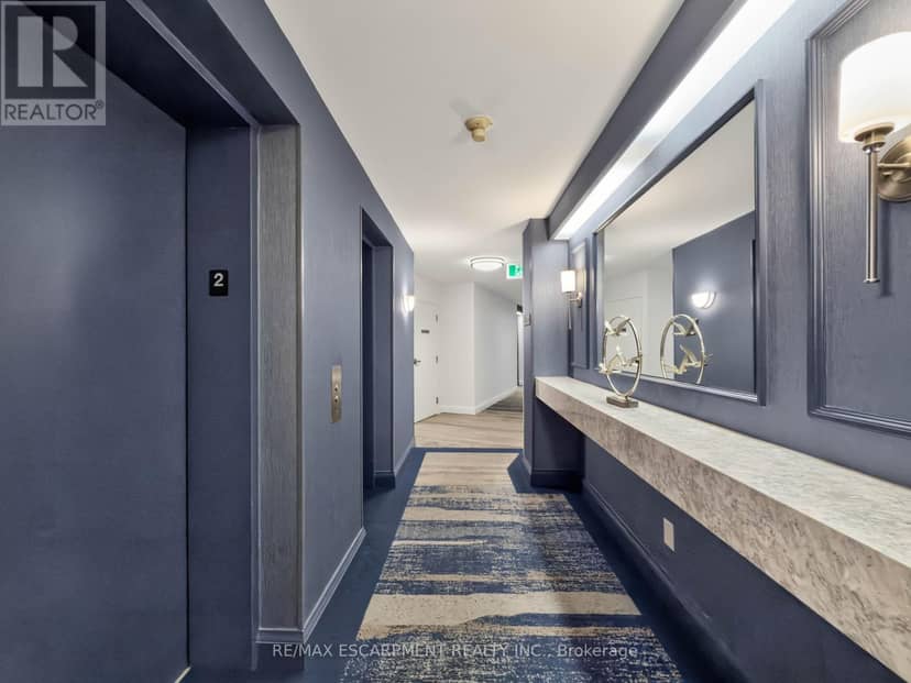 202 - 1230 Marlborough Court — photo 10 of 19