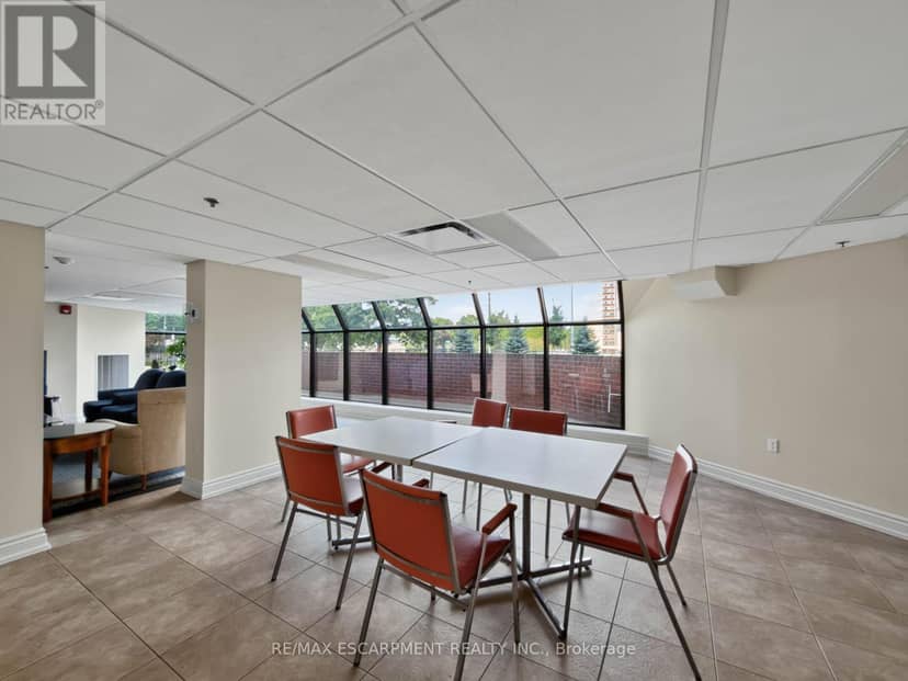 202 - 1230 Marlborough Court — photo 9 of 19