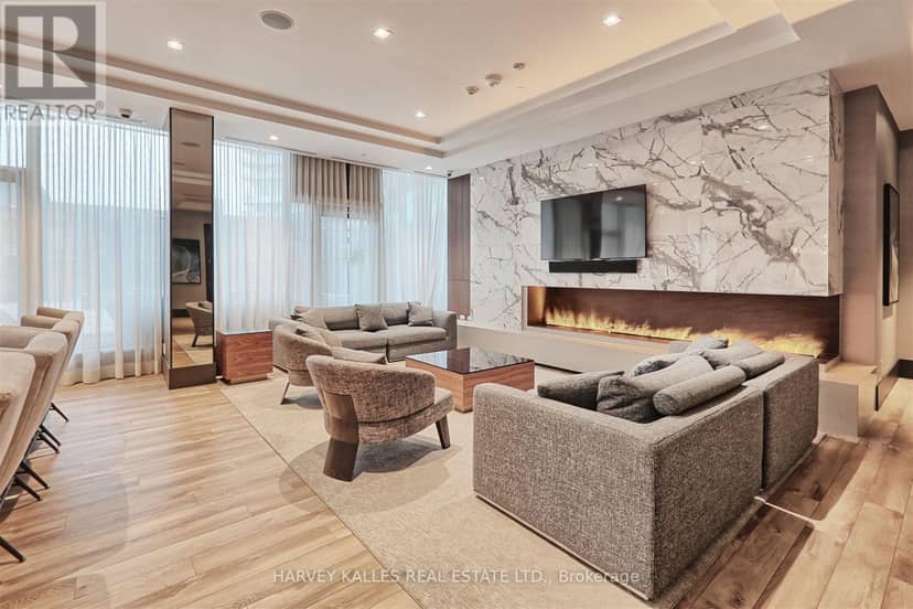 412 - 4208 Dundas Street W — photo 25 of 35