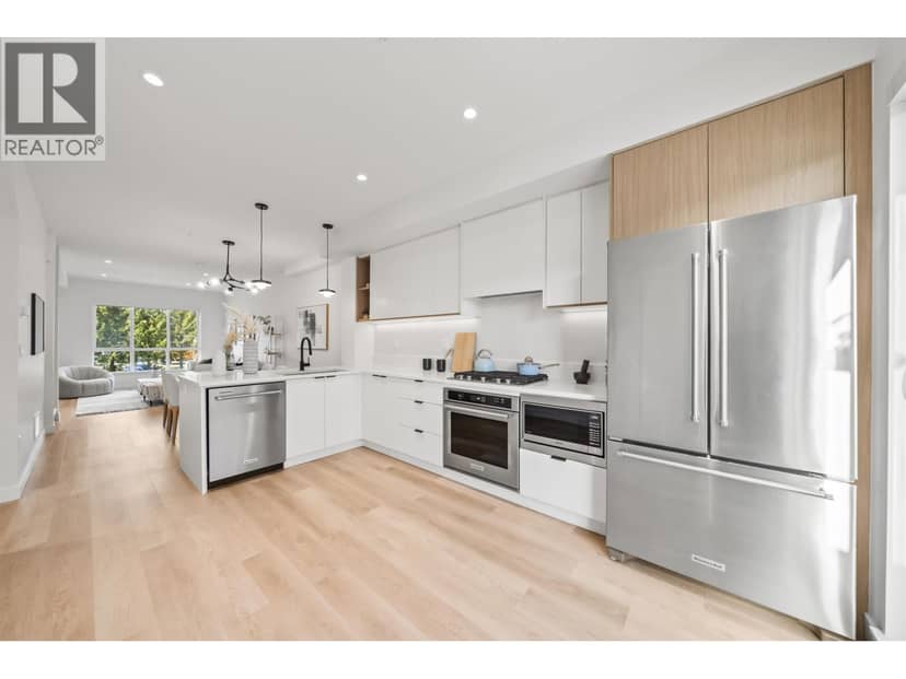 10 388 DUNCAN STREET, New Westminster, photo 3