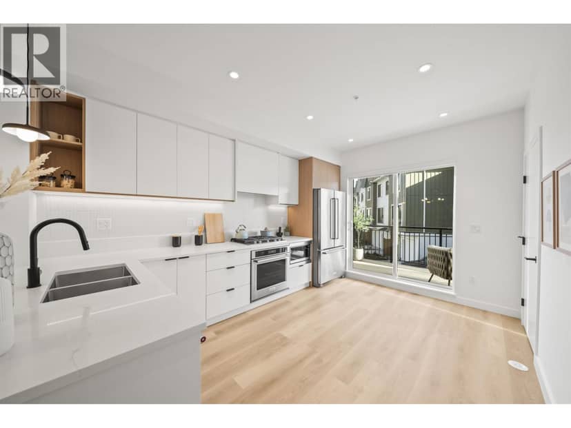 10 388 DUNCAN STREET, New Westminster, photo 4
