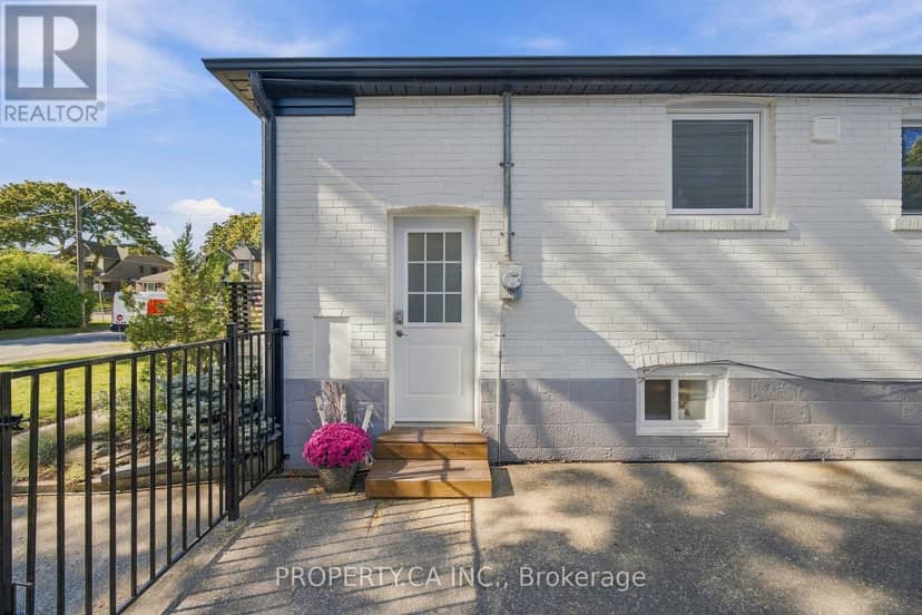 44 Daniels Street — photo 22 of 40