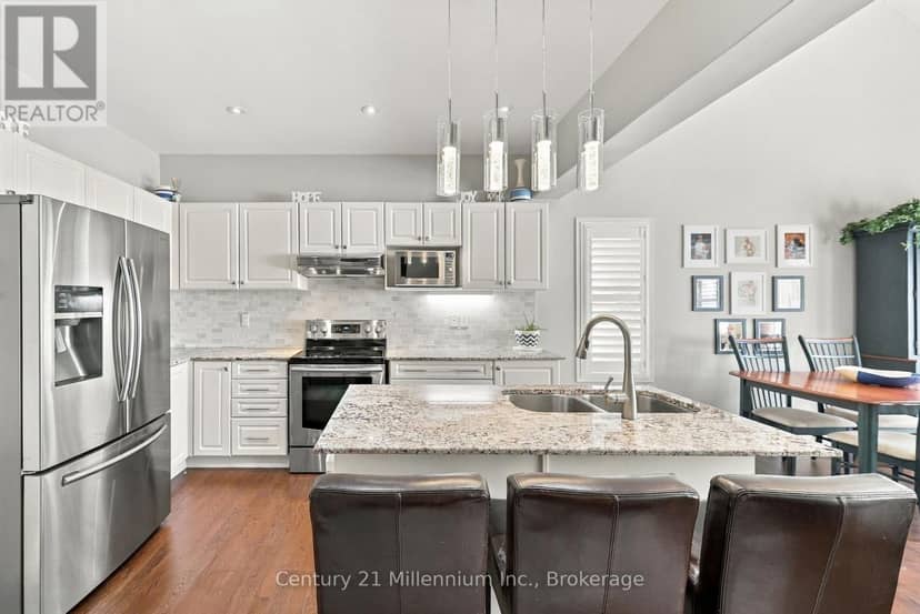 22 Cooper Street — photo 11 of 40
