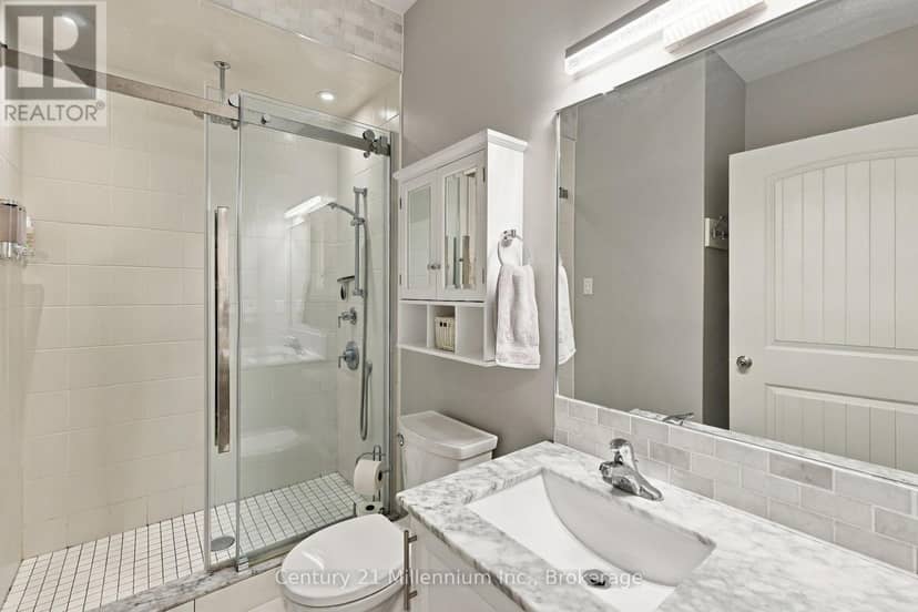 22 Cooper Street — photo 7 of 40