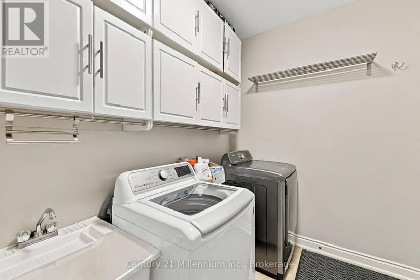 22 Cooper Street — photo 8 of 40