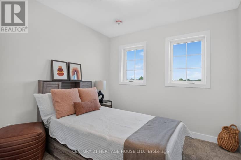 28 Hopper Lane — photo 25 of 40