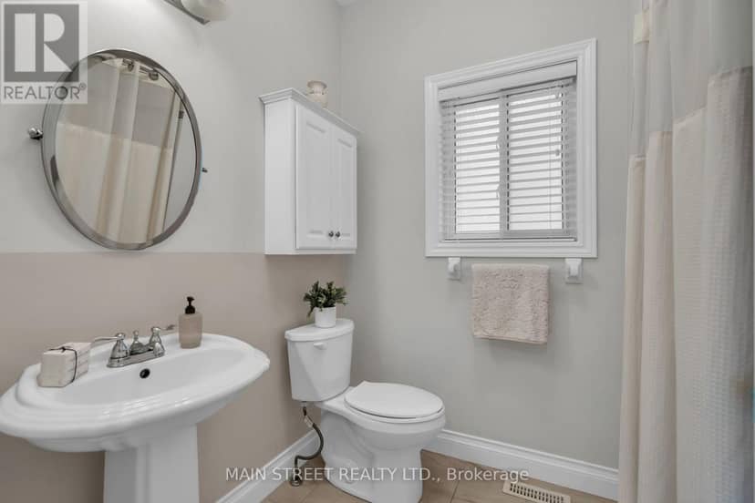 27 Max Avenue — photo 5 of 34