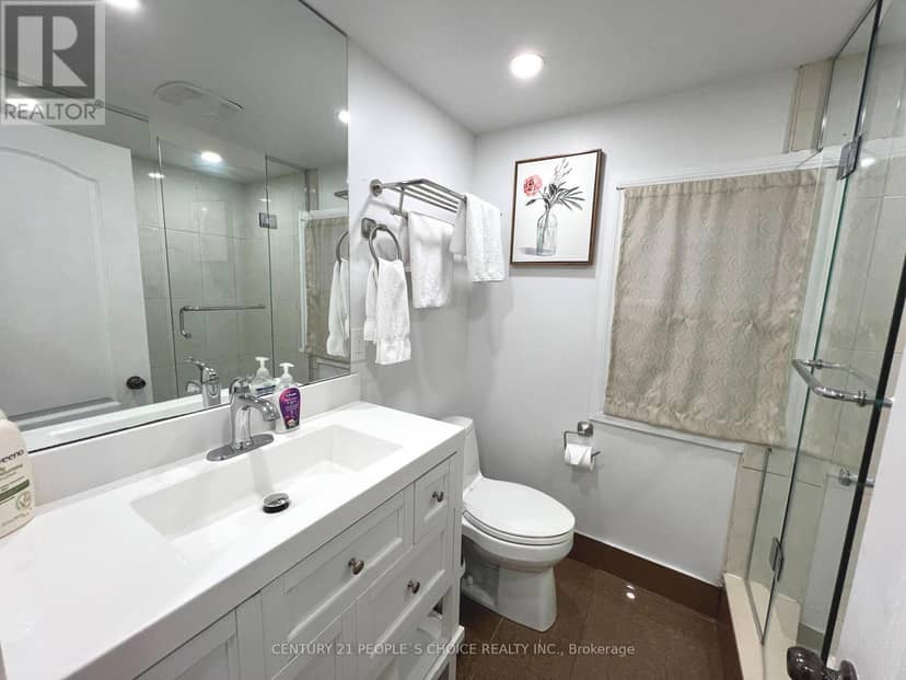 5359 Kitchener Street — photo 12 of 23