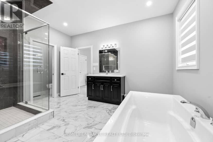 147 Ambrous Crescent — photo 33 of 40