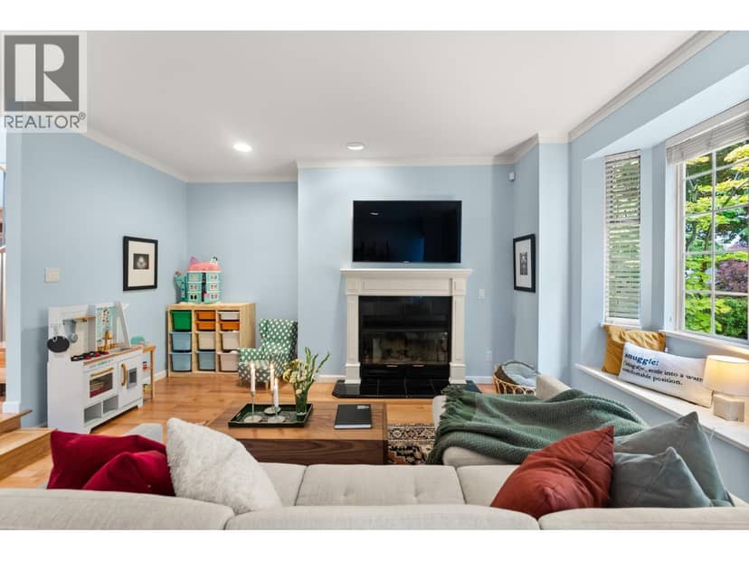 2146 W 14TH AVENUE, Vancouver