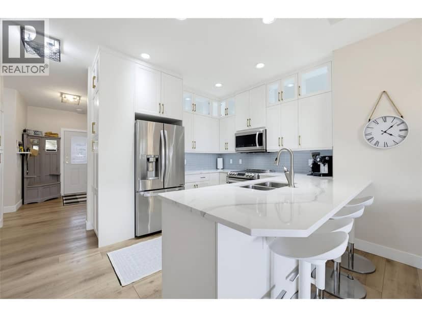 714 Riverside Avenue Unit# 28, Sicamous