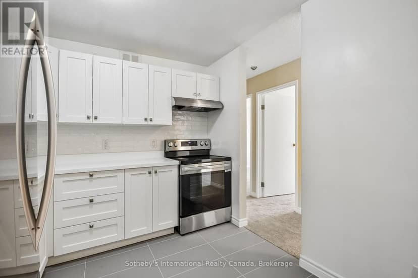 434 - 1450 Glen Abbey Gate, Oakville, photo 4