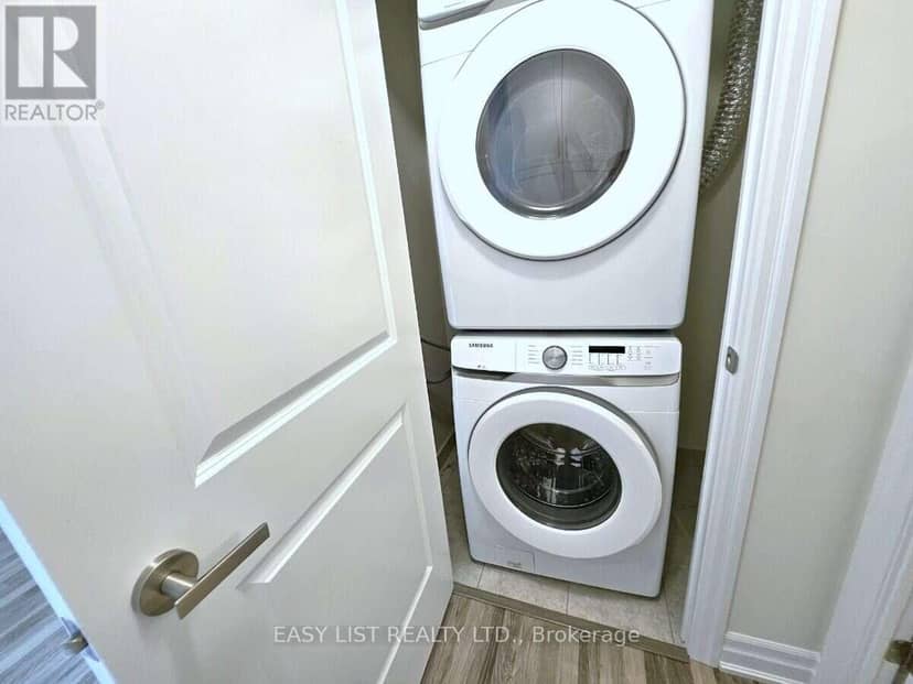706 - 9075 Jane Street — photo 9 of 27