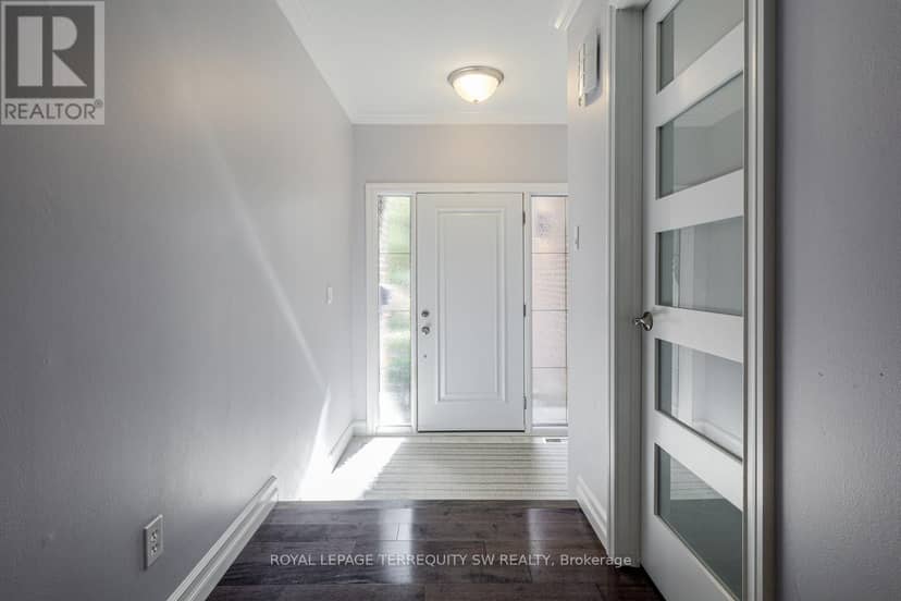 36 Captain Rolph Boulevard — photo 3 of 40