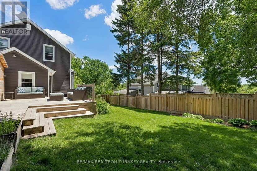 72 Vincent Street — photo 3 of 40