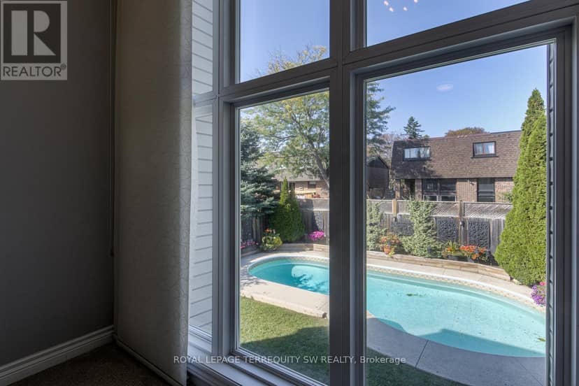 36 Captain Rolph Boulevard — photo 22 of 40