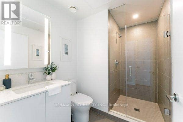 1207 - 270 Dufferin Street W — photo 11 of 31