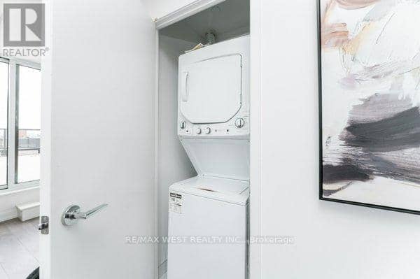 1207 - 270 Dufferin Street W — photo 16 of 31