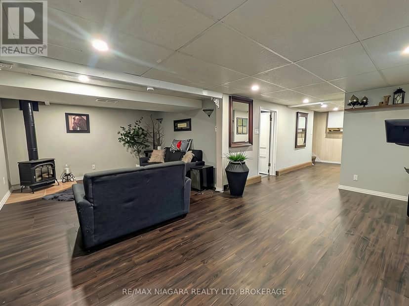 8610 Furlong Avenue — photo 13 of 23