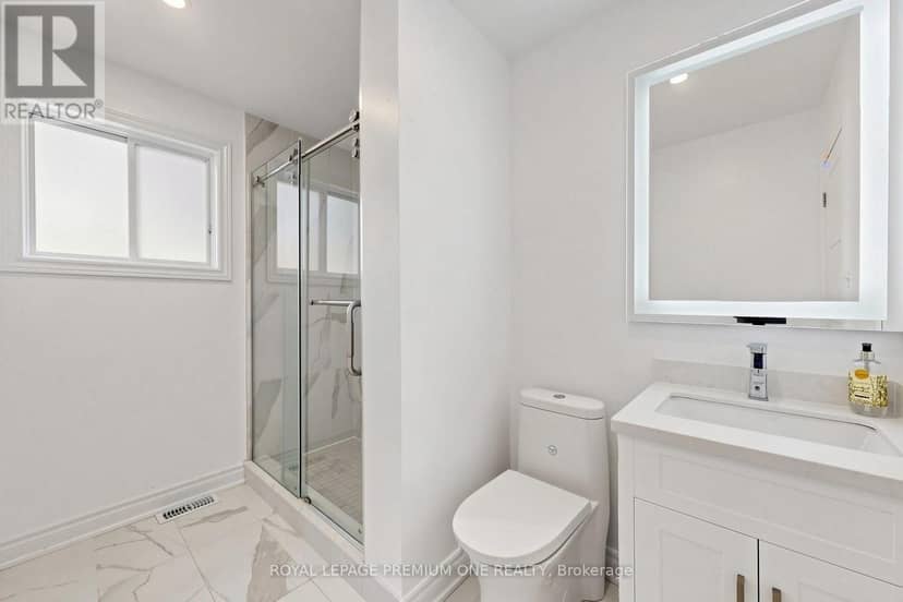 98 Thornton Avenue — photo 13 of 35