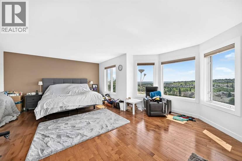 199 Hampstead Way NW — photo 25 of 40