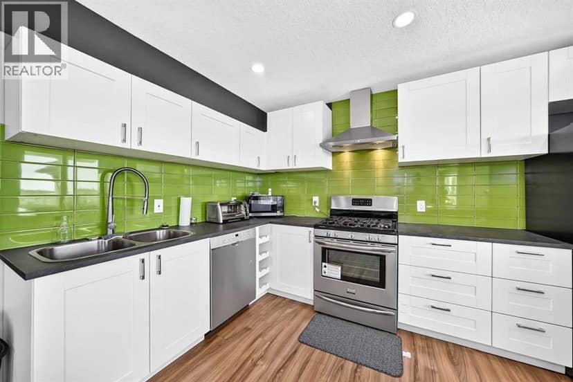 199 Hampstead Way NW — photo 37 of 40