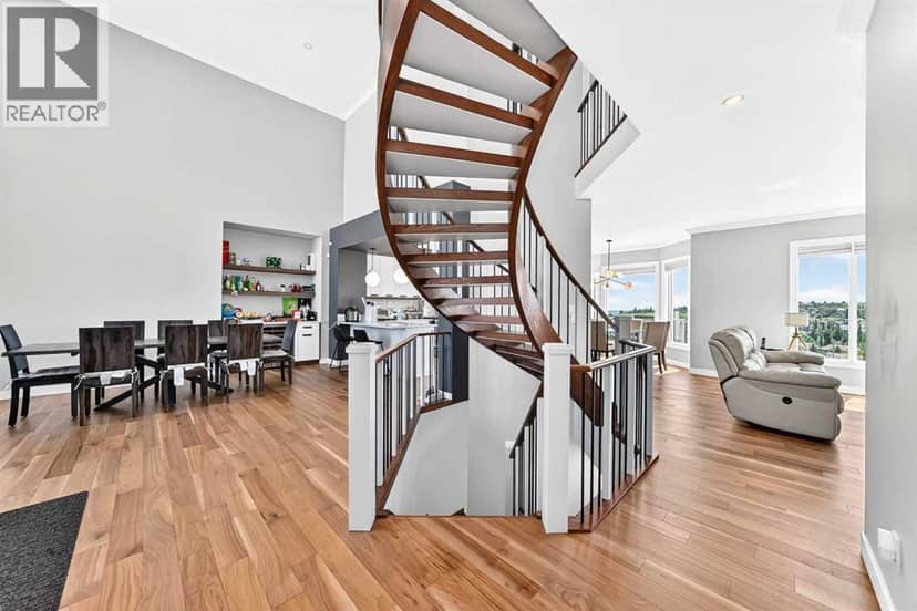 199 Hampstead Way NW — photo 10 of 40