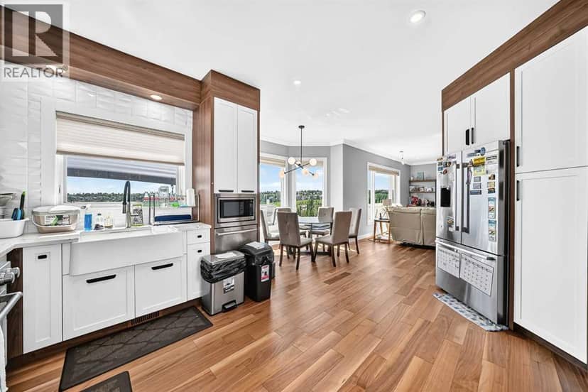 199 Hampstead Way NW — photo 14 of 40
