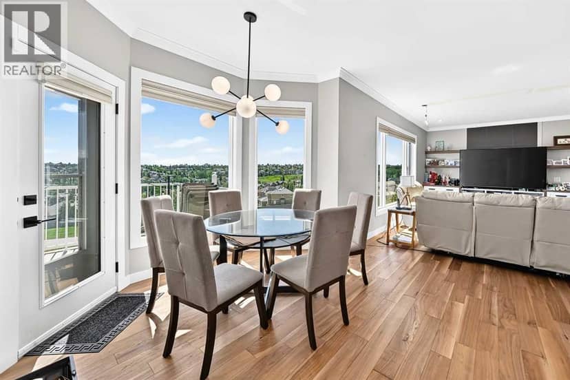 199 Hampstead Way NW — photo 17 of 40