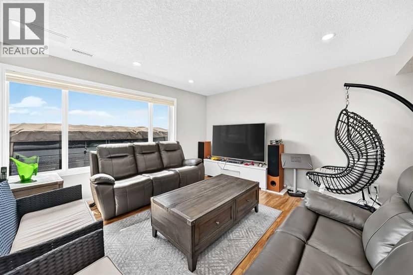 199 Hampstead Way NW — photo 40 of 40