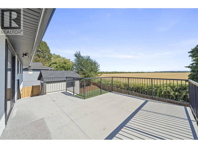 5548 44 AVENUE, Delta, photo 3