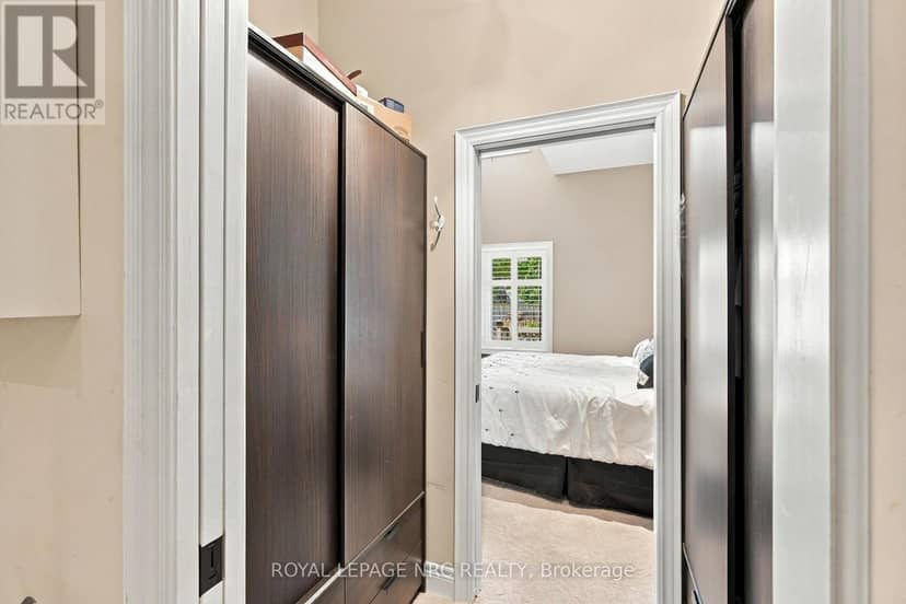 8 - 3232 Montrose Road — photo 17 of 39