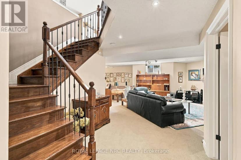 8 - 3232 Montrose Road — photo 25 of 39