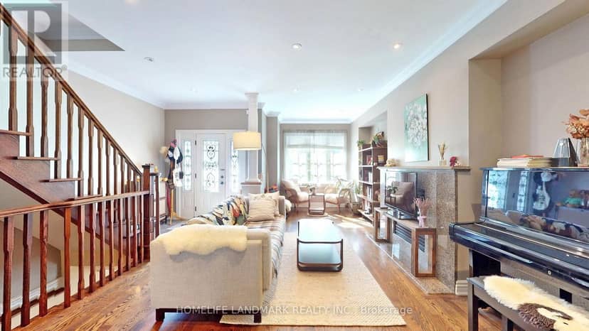 357 Bartlett Avenue N — photo 4 of 40