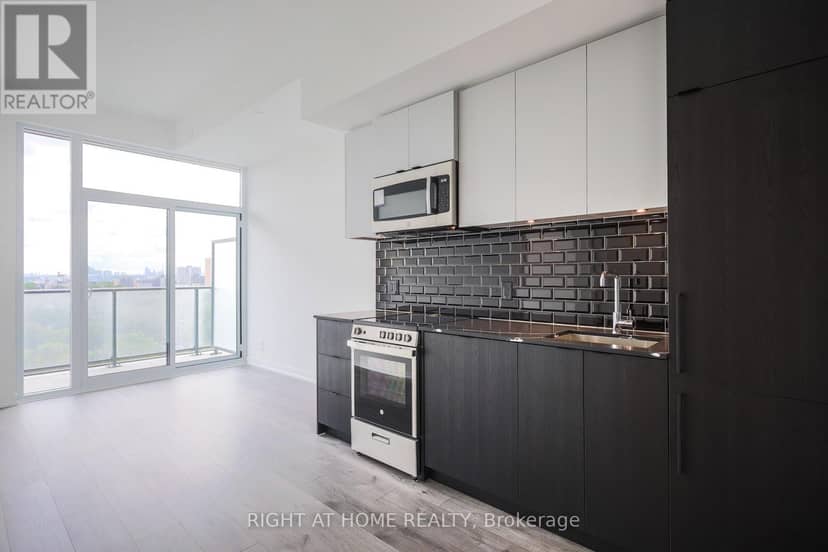 1405 - 285 Dufferin Street — photo 10 of 40
