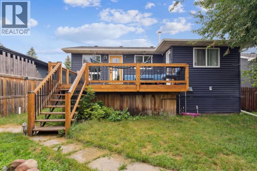 147 Falchurch Crescent NE — photo 29 of 32