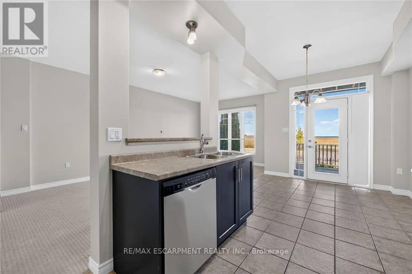 22 - 8 Lakelawn Road — photo 21 of 40