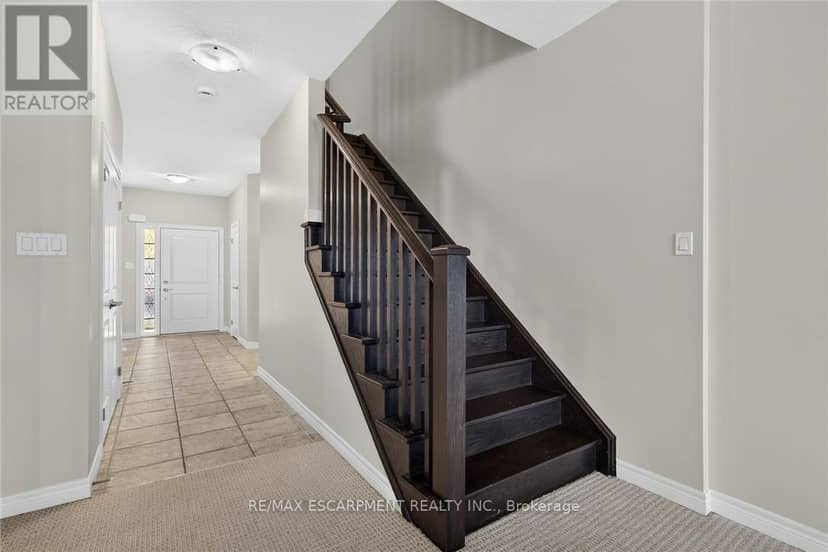 22 - 8 Lakelawn Road — photo 25 of 40